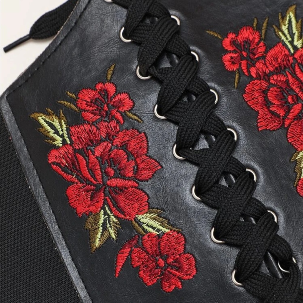 Black Rose Corset Belt New - Picture 4 of 7